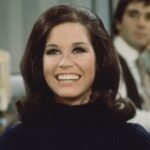 Mary Tyler Moore Biography